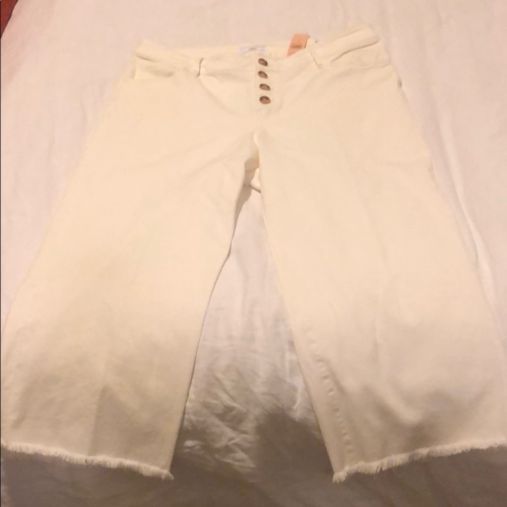 LOFT Wide Leg Off-White Crop Jeans 14